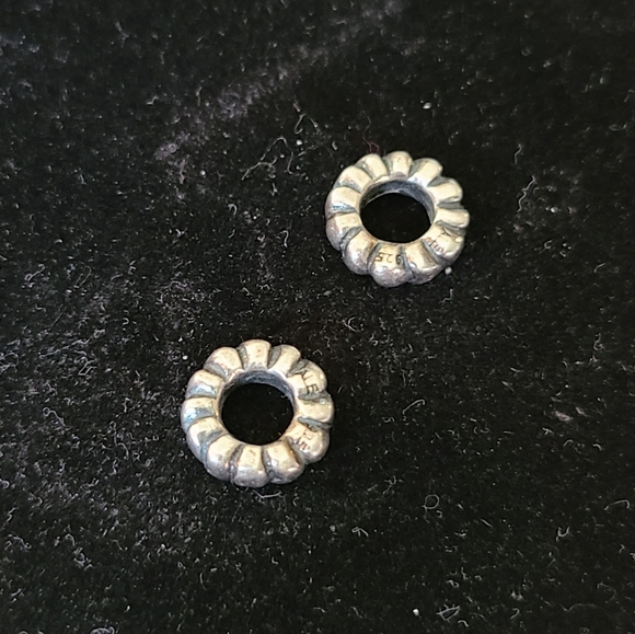 Pandora Retired Giraffe Silver Charm 790274 - Picture 5 of 5